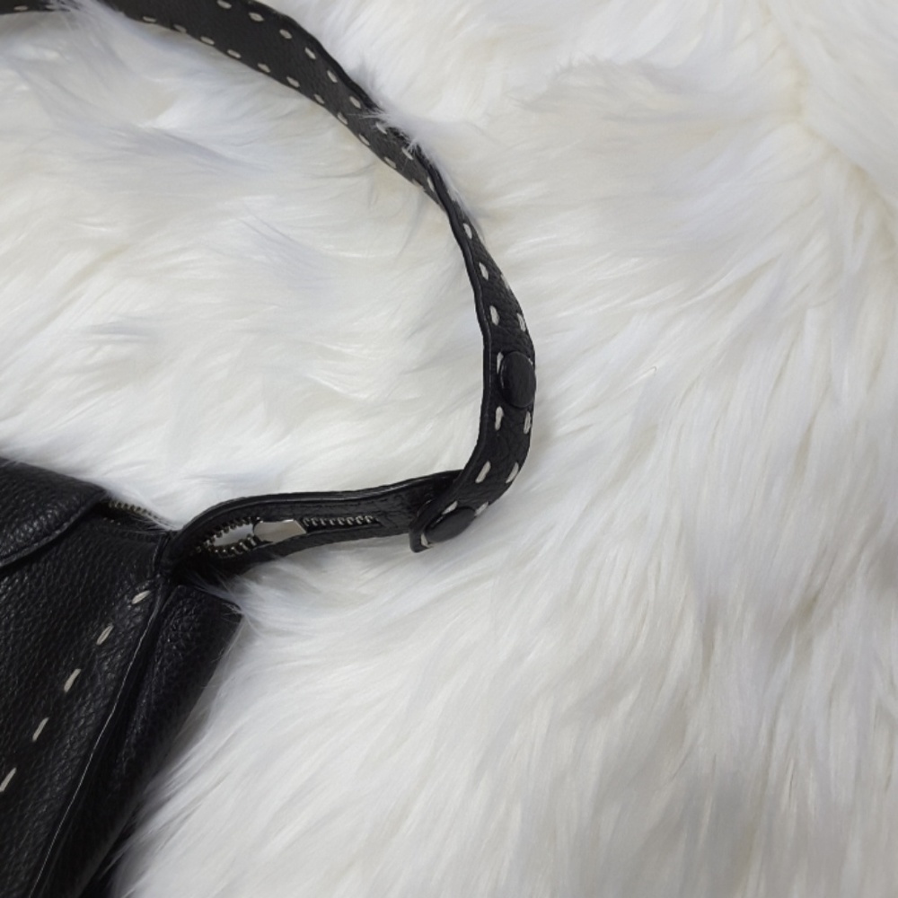 Authentic BCBGMaxAzria handbag - Picture 6 of 6